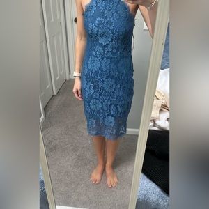 Lulu’s blue lace midi dress